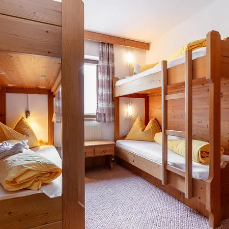 Zellner 1 Und 2 Und 3 Apartment *